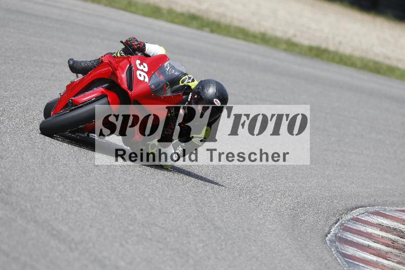 /27 12.06.2025 Ducati Schweiz Trackday Warmup  ADR/gelb-jeaune/36